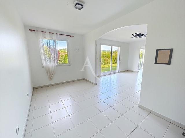 Maison de plain pied 3 chambres avec jardin clos, terrasse c. 112m² Prayssac