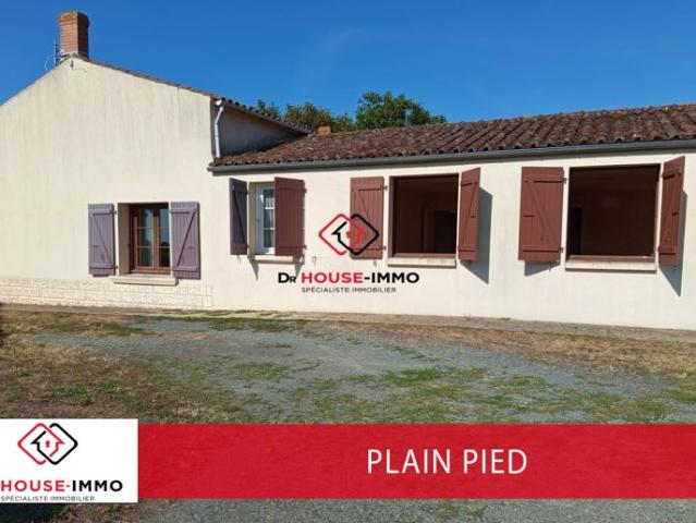 Maison de plain pied, 3 chambres, garage, sur parcelle de 1041m²