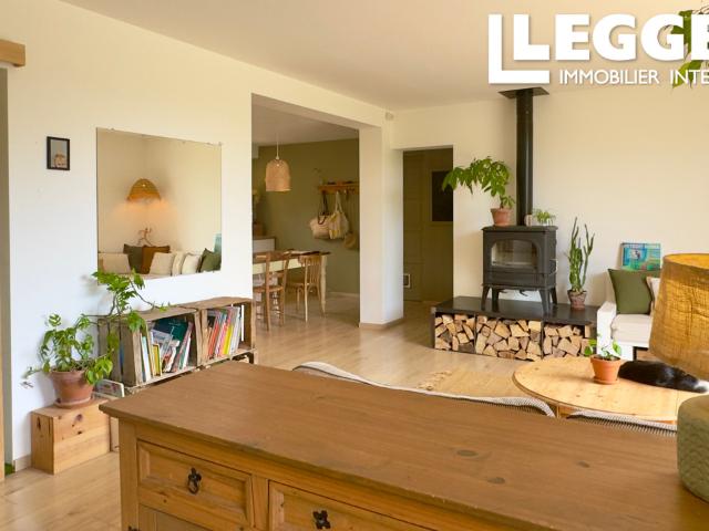 Maison de plain pied 3 chambres, sans travaux, avec jardin à Siran Minervois