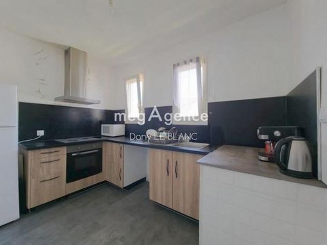 Maison de plain pied 3 chambres Sous sol total Grand jardin sud