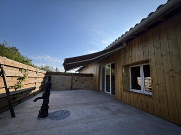 MAISON DE PLAIN PIED T2 REFAITE A NEUVE