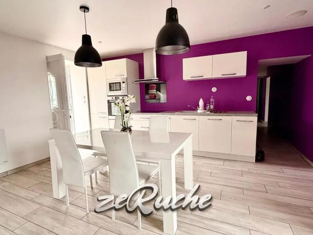 Maison de plain pied, totalement rénovée. 100m² Isigny sur Mer