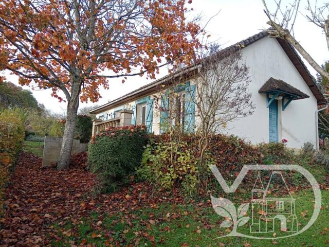 MAISON DE PLAIN PIED, TROIS CHAMBRES, DEPENDANCE AMENAGEE