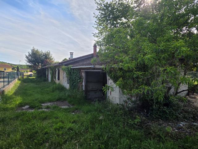 Maison de plain pied à fort potentiel sur 1 294 m2 de terrai