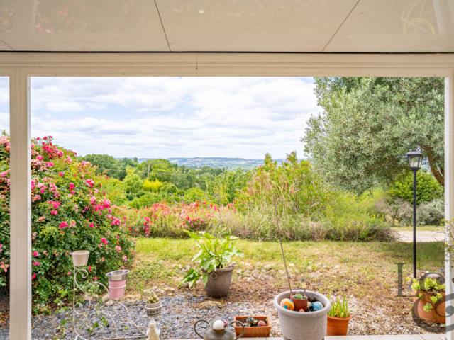 Maison de plain pied à Sainte Livrade sur Lot Lot et Garonne, 47