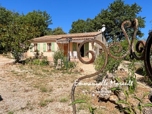 Maison de plain pied à vendre 4 pièces BAGNOLS EN FORET 83