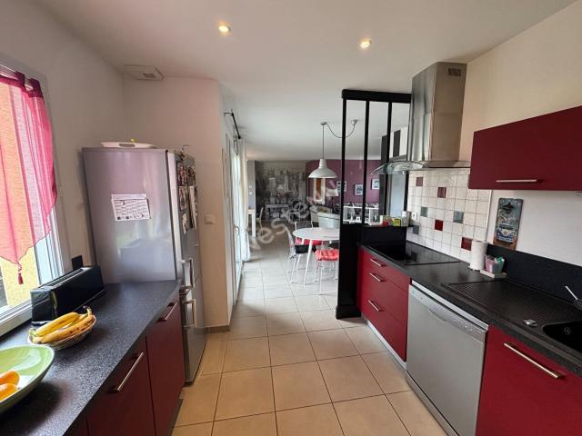 Maison de plain pied à vendre à Varennes le Grand 95m² Varennes le Grand