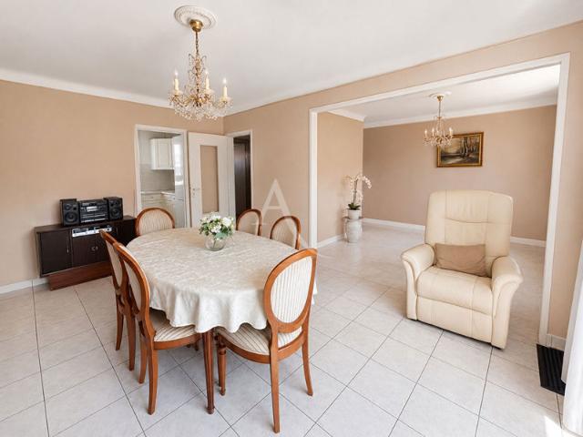 Maison de plain pied, agrandissement possible, grand terrain
