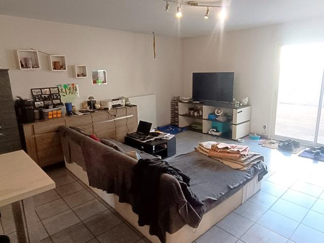 Maison de plain pied + annexes