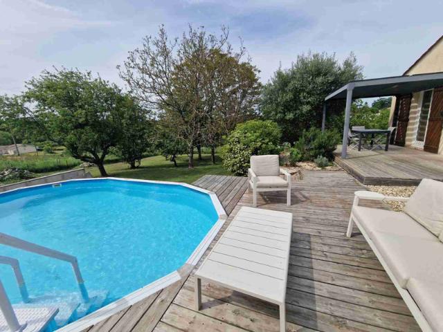Maison de plain pied au calme dans un hameau