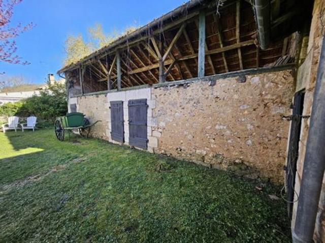 Maison de plain pied au charme intemporel proche d