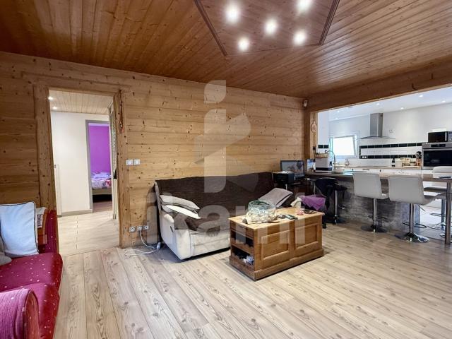 Maison de plain pied avec chambre indépendante et jardin clos