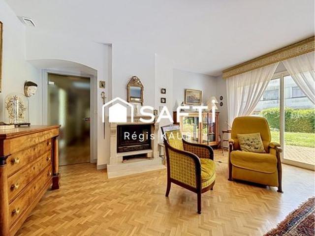 maison de plain pied avec garage et jardin, centre historique de Luçon