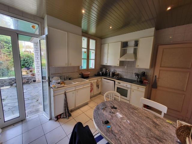 Maison de plain pied avec grand jardin et maison d'amis