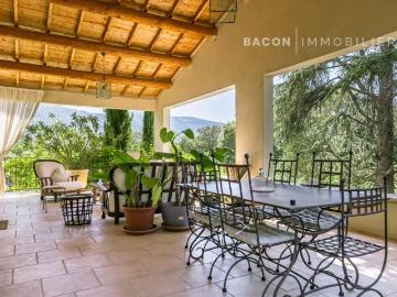 Maison de plain pied avec piscine à Bonnieux 125m² Bonnieux