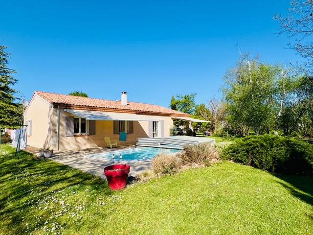 Maison de plain pied avec piscine et parc arboré 106m² Villeneuve sur Lot