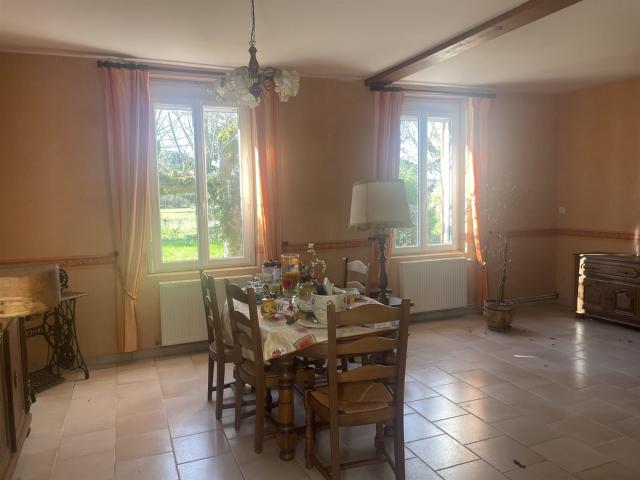 Maison de Plain Pied avec un grand garage sur un terrain de. 115m² Beaupuy