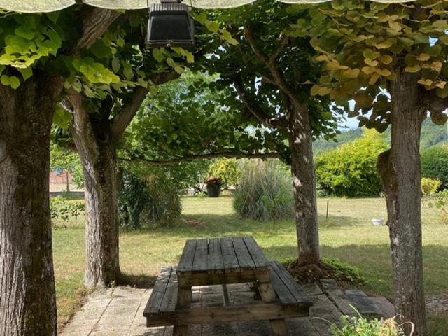 Maison de plain pied, cadre naturel, calme, Rare, proche gar