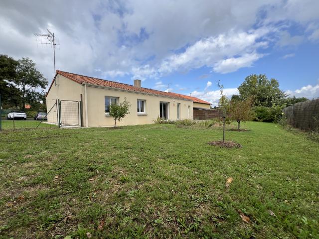 Maison de plain pied dans le centre de VALLET