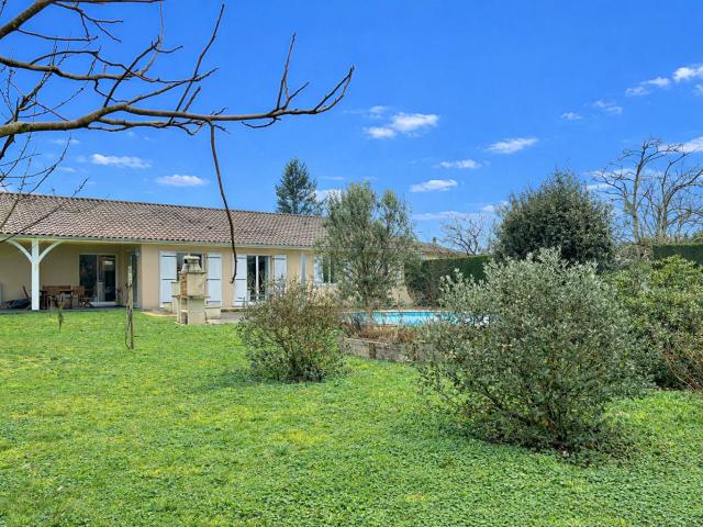 Maison de plain pied dans un village dynamique 140m² Saint Emilion