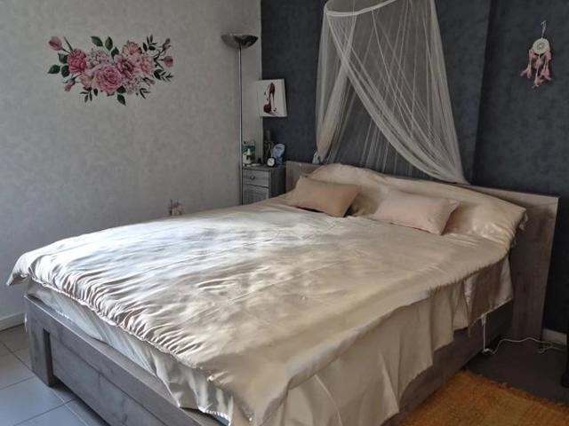 Maison de plain pied de 88m²+ dépendances et petit terrain