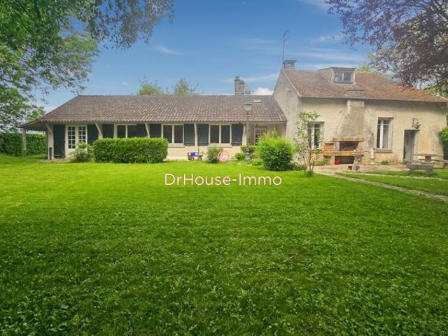 Maison de Plain pied de 8 pièces avec Jardin Paysager