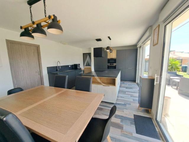 Maison de plain pied de 121 m², 4 chambres