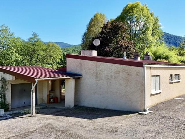 MAISON DE PLAIN PIED DE 150 M2 HABITABLES SEIX