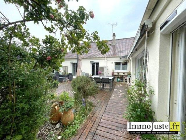 Maison de plain pied de type Atrium 4 de 104m² sur 217m² de te