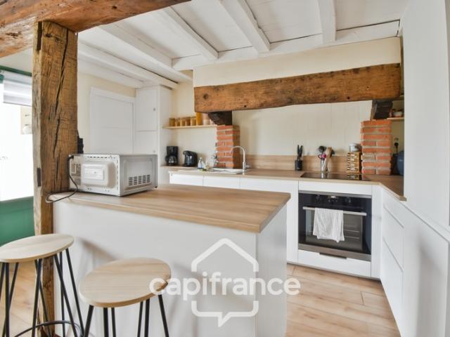 Maison de plain pied entièrement rénovée avec jardin clos, dépendance et charme authentique – Secteur LONS LE SAUNIER 39000, BLETTERANS 39140, LOUHANS 71500
