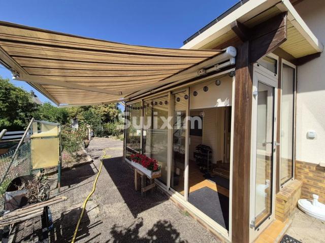 MAISON DE PLAIN PIED ENTIEREMENT RENOVEE