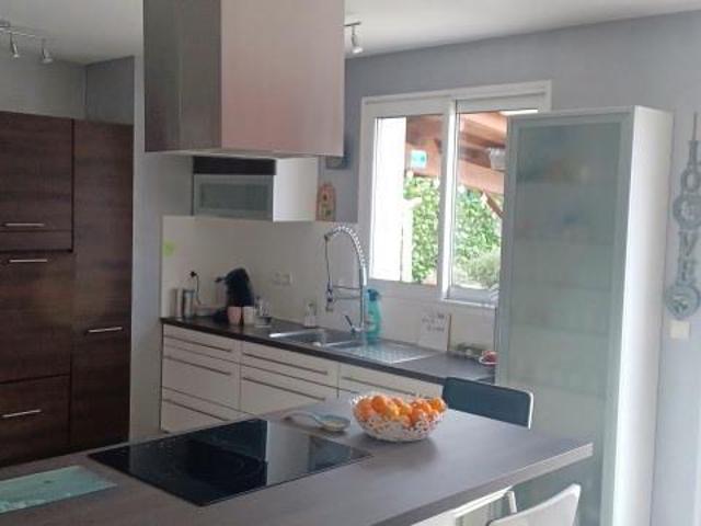 Maison de plain pied F5 en Tbe De 136M2 habitable Sur 1439M2. 136m² Laguépie