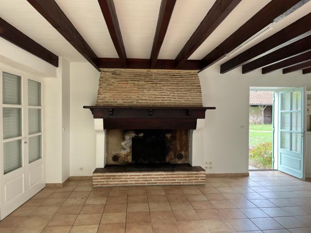 Maison de plain pied, jardin 1000m2