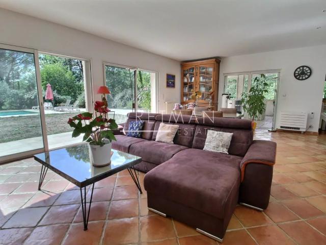 Maison de plain pied proche des commerces Fayence 168m² Fayence