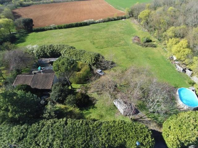 Maison de Plain Pied Près de Mansle 16230 Sur 11085m2
