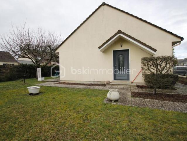 MAISON DE PLAIN PIED RENOVEE EN 2023