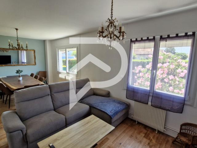 Maison de plain pied rénovée 4 pièces 89 m² centre ORTHEZ 89m² Orthez