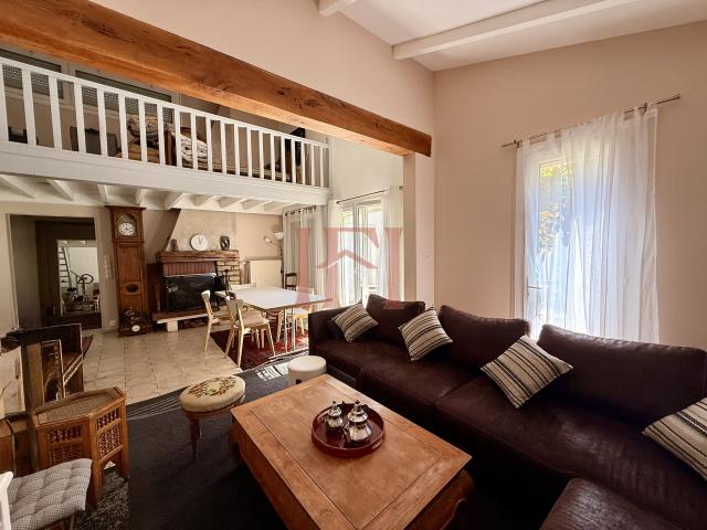 MAISON DE PLAIN PIED SECTEUR CALME PROCHE CENTRE VILLE CHÂTEAUDUN