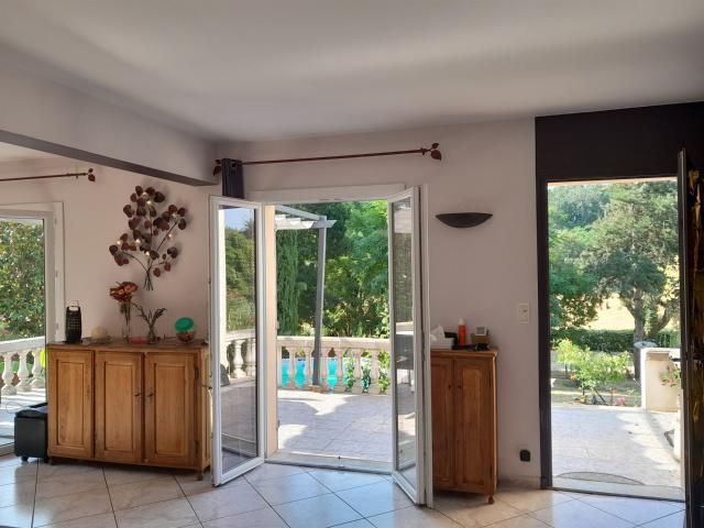Maison de plain pied sur sous sol complet. 120m² Caumont