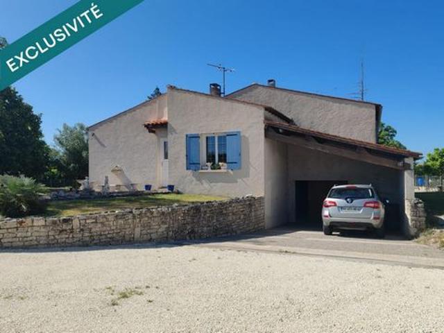 Maison de plain pied sur sous sol avec grand garage indépendant à 10 minutes de Saintes et de Pons
