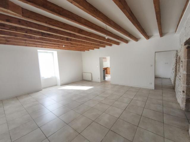 Maison de plain pieds, 2 chambres, terrain de 495 m2