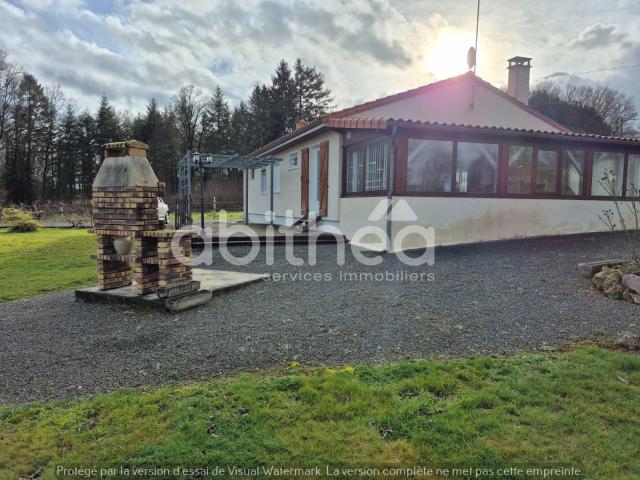 Maison de plain pieds et terrain de 4718 m2
