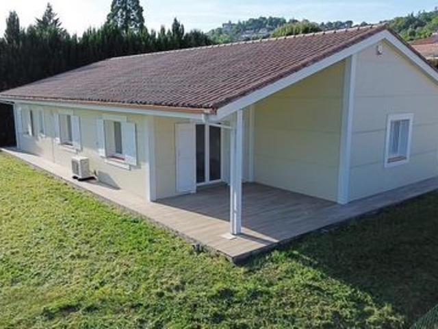 Maison de plein pied située dan l'un des plus beaux villages de France dans un secteur recherché