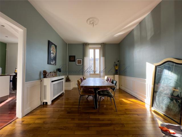 MAISON DE PRESTIGE AVEC JARDIN