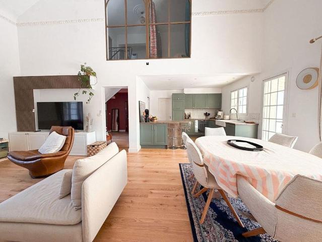 Maison de prestige de 135 m2 en vente La Chapelle sur Erdre, Pays de la Loire