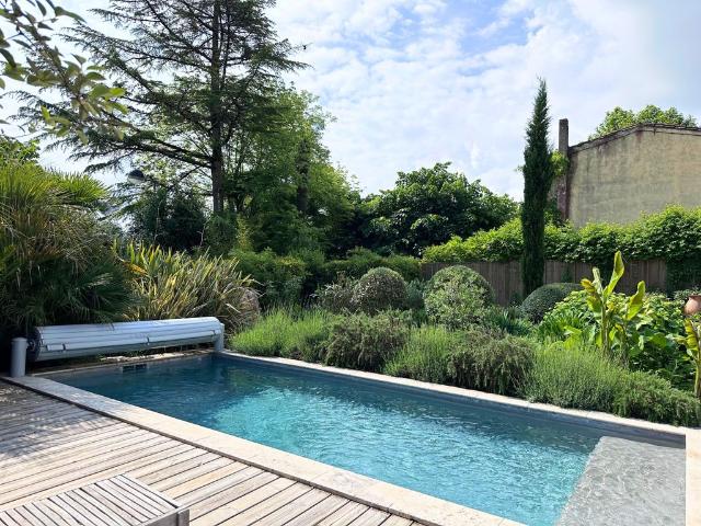 Maison de prestige de 157 m2 en vente Saint Caprais de Bordeaux, Nouvelle Aquitaine