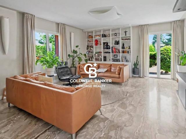 Maison de prestige de 176 m2 en vente La Tour de Salvagny, France