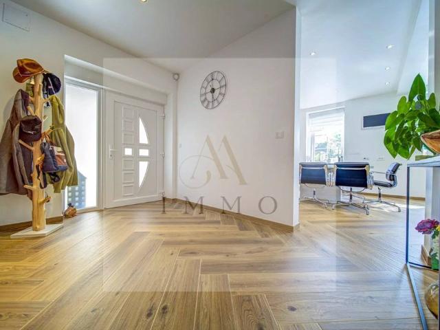 Maison de prestige de 230 m2 en vente Gorcy, France