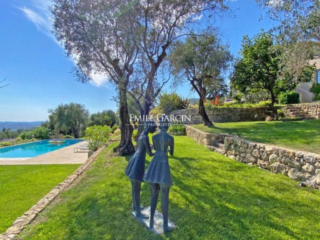 Maison de prestige de 3780 m2 en location Châteauneuf Grasse, Provence Alpes Côte d'Azur