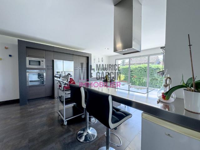Maison de luxe de 5 chambres en vente à Bédarrides, Provence Alpes Côte d'Azur